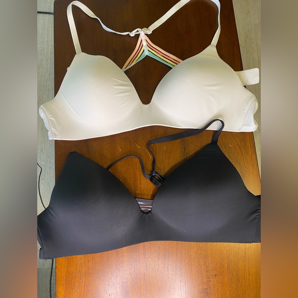 Victoria Secret T-shirt Bra lightly Lined wireless